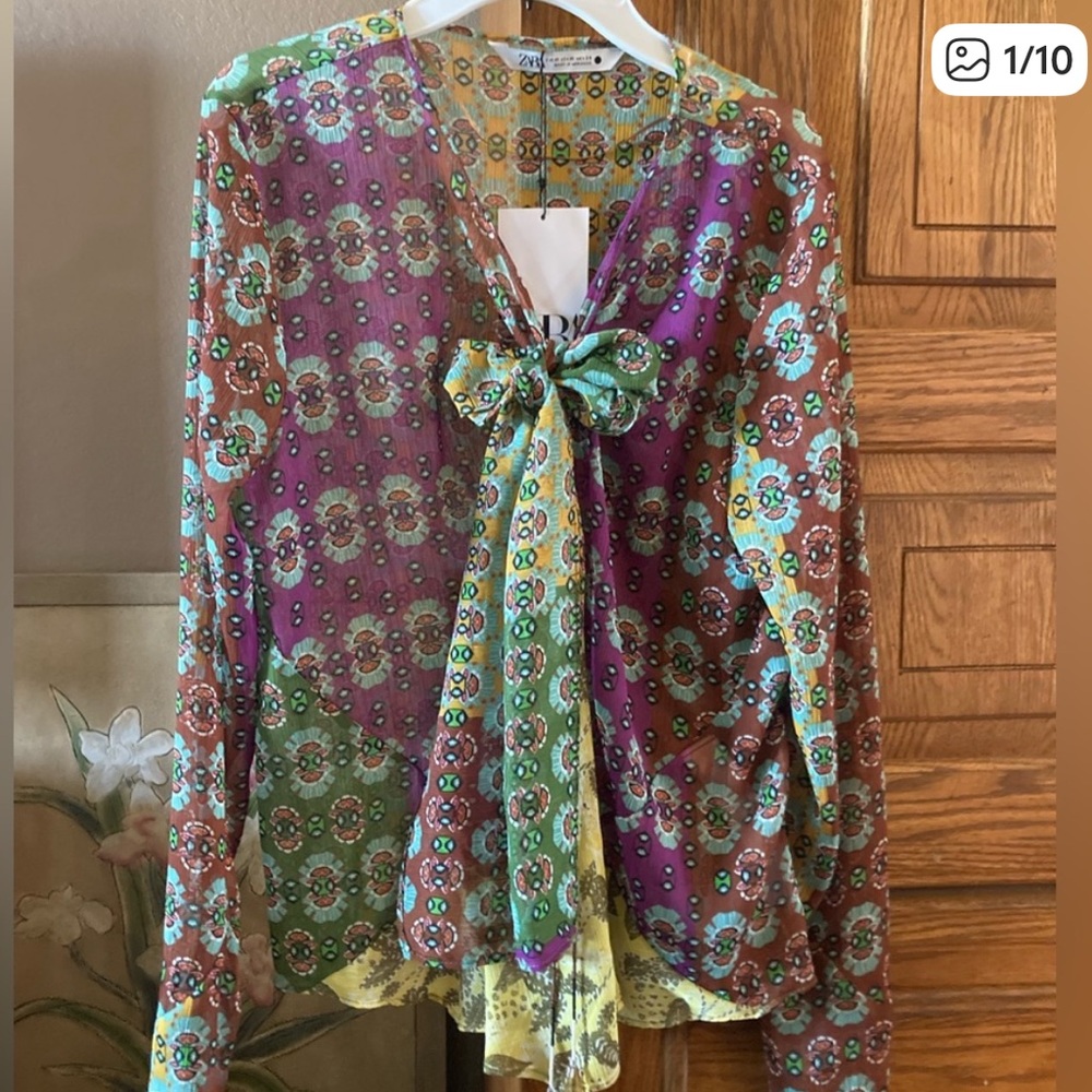 NWT Zara Semi Sheer Chiffon Paisley Printed Tie Neck Beaded Tassel Blouse - M - Picture 4 of 5